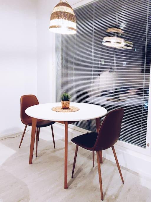 New Studio Cherry Near Helsinki Airport In Kivistoe Vantaa Esterno foto